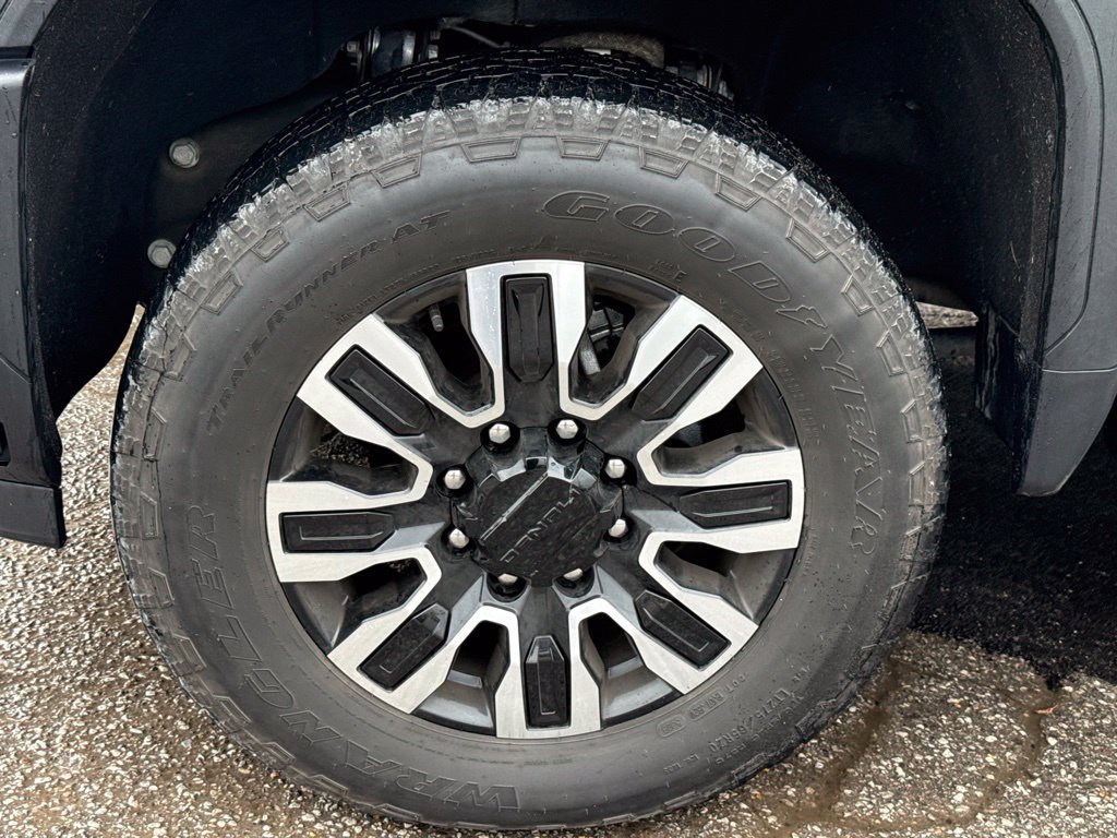 Used 2024 GMC Sierra 2500 Denali Ultimate w/ Max Trailering Package AWD/4WD image 5
