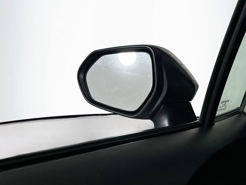 Used 2024 Toyota Corolla LE image 16