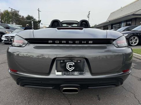 Used 2019 Porsche 718 Boxster image 8