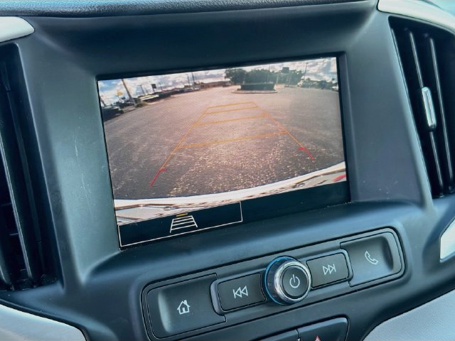Used 2024 GMC Terrain SLE AWD/4WD image 13