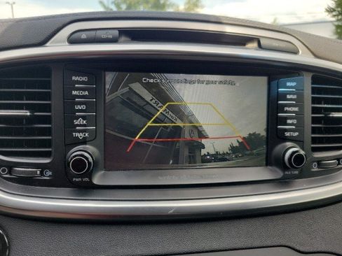 Used 2018 Kia Sorento SX AWD/4WD image 14