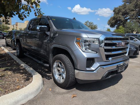 Used 2020 GMC Sierra 1500 SLE w/ SLE Value Package RWD image 2