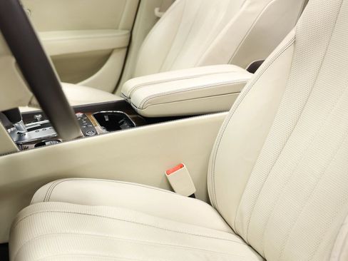 Used 2014 Bentley Flying Spur W12 AWD/4WD image 19