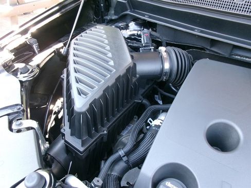 Used 2023 Chevrolet Traverse LT w/ LPO, Floor Liner Package AWD/4WD image 43