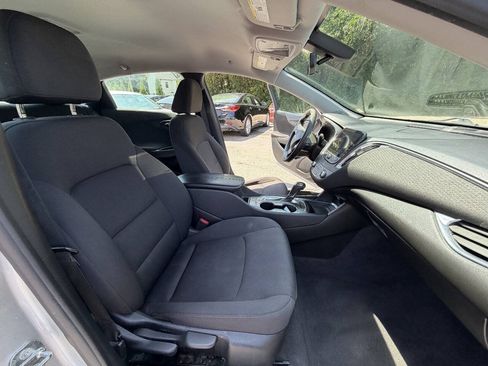 Used 2020 Chevrolet Malibu LT FWD image 13