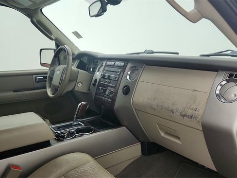 Used 2010 Ford Expedition Limited image 25