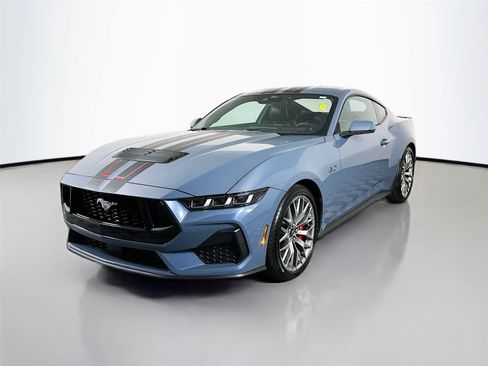 Used 2024 Ford Mustang GT Premium RWD image 4