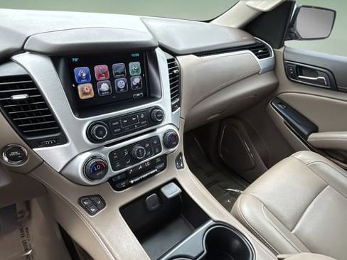 Used 2017 GMC Yukon XL SLT w/ Premium Edition RWD image 25