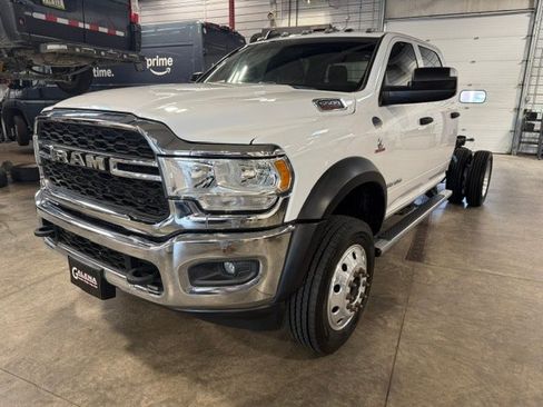 Used 2021 RAM 5500 Tradesman w/ Chrome Appearance Group AWD/4WD image 35
