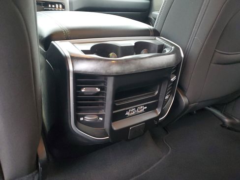 Used 2019 RAM 1500 Big Horn image 11