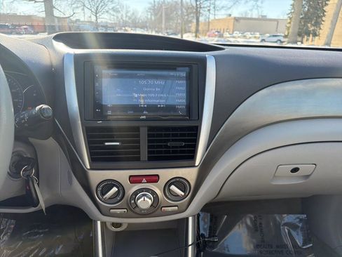 Used 2010 Subaru Forester 2.5X Premium image 12