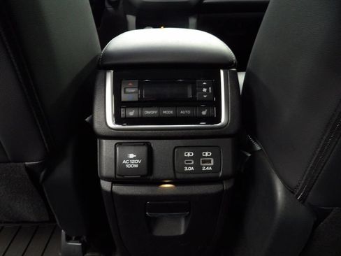 Used 2023 Subaru Ascent Touring w/ Popular Package #2A AWD/4WD image 18