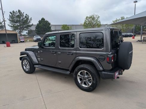 Used 2022 Jeep Wrangler Unlimited Sahara w/ Cold Weather Group image 8