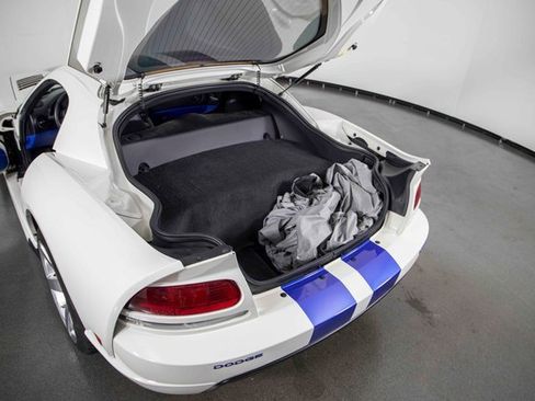 Used 2006 Dodge Viper SRT-10 w/ VOI9 Edition image 26