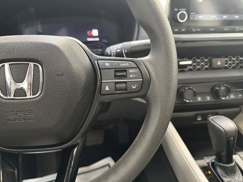 Used 2024 Honda Accord EX image 18