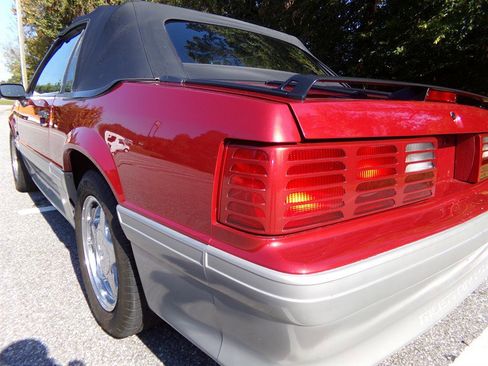 Used 1991 Ford Mustang GT image 12