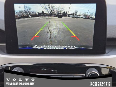 Used 2022 Ford Escape SE w/ SE Sport Appearance Package image 17