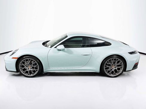 Certified 2025 Porsche 911 Carrera image 2