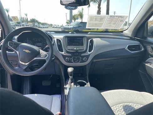 Used 2022 Chevrolet Equinox LS image 19