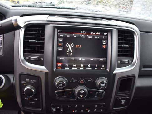 Used 2018 RAM 2500 Power Wagon w/ Leather & Luxury Group image 19