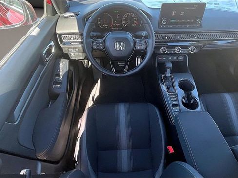 Used 2025 Honda Civic Sport image 5