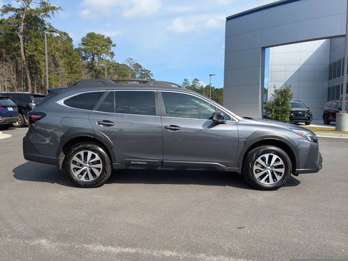 Certified 2025 Subaru Outback Premium AWD/4WD image 3