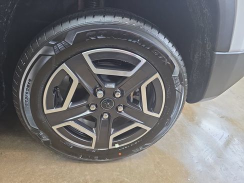 New 2026 Jeep Cherokee Laredo AWD/4WD image 35