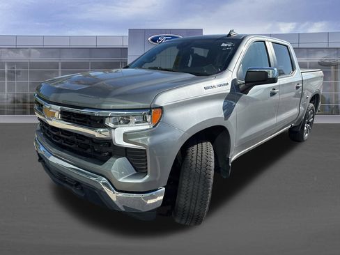 Used 2023 Chevrolet Silverado 1500 LT AWD/4WD image 9