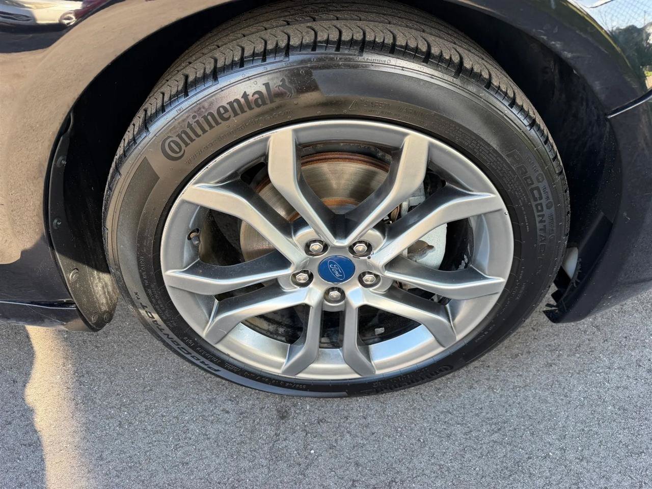 Used 2019 Ford Fusion SEL FWD image 18
