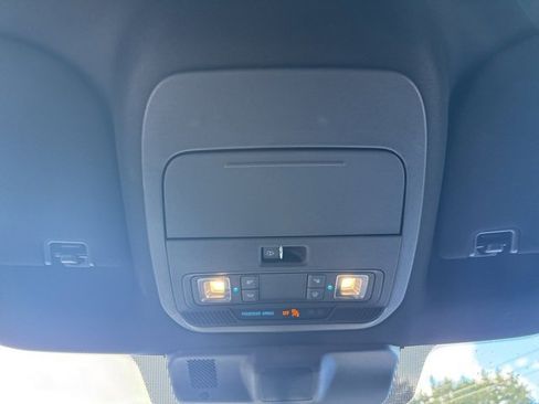 Certified 2022 Ford F150 XLT w/ Equipment Group 302A High image 18