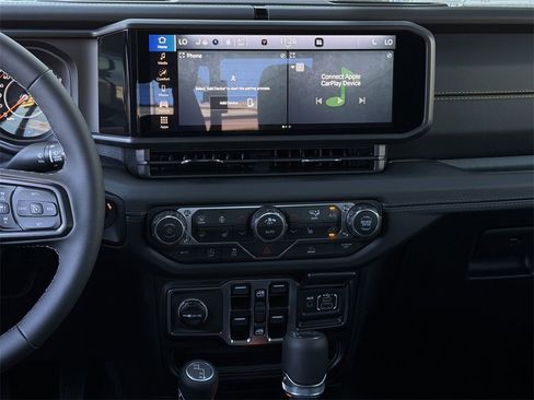 New 2025 Jeep Gladiator Sport image 14