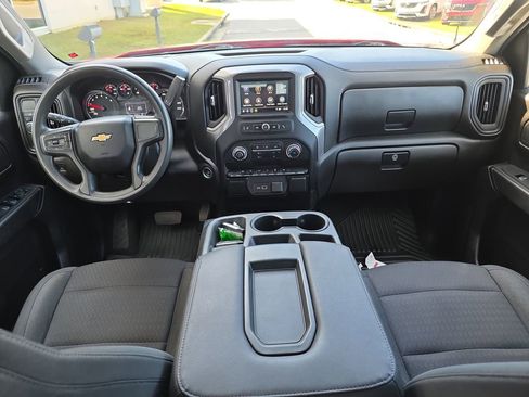 Used 2022 Chevrolet Silverado 1500 Custom image 15