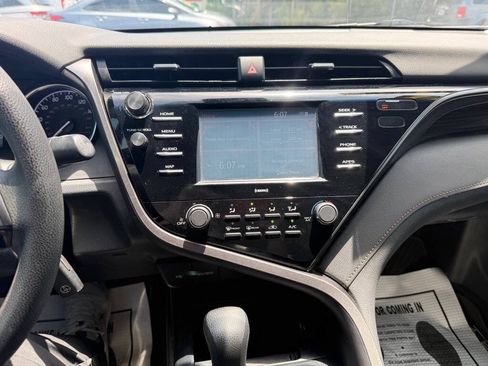 Used 2020 Toyota Camry LE FWD image 14