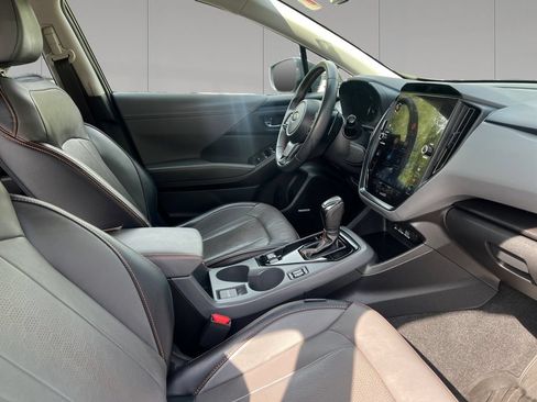 Used 2024 Subaru Crosstrek 2.5i Limited AWD/4WD image 17