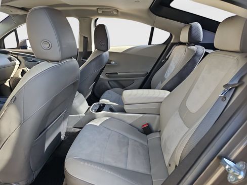Used 2014 Chevrolet Volt Premium w/ Premium Trim Package FWD image 19