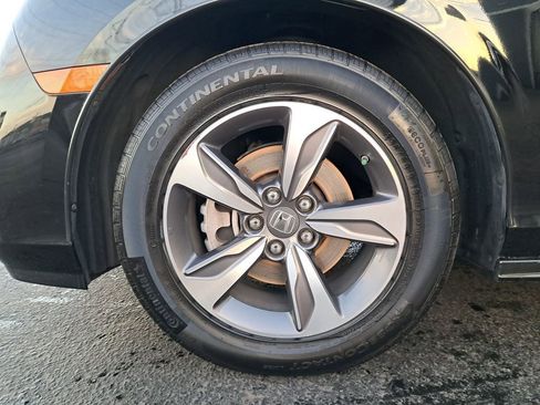 Used 2018 Honda Odyssey Touring image 30