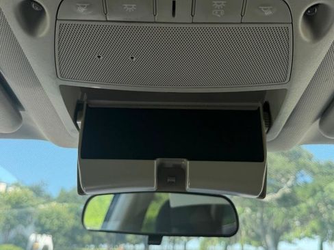Used 2019 Nissan Pathfinder S FWD image 28