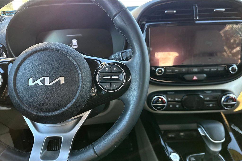 Used 2024 Kia Soul EX FWD image 14