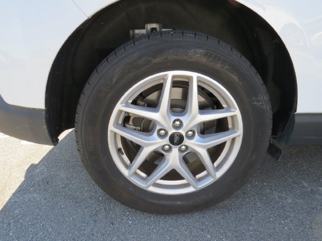 Used 2024 Ford Edge SEL w/ Convenience Package AWD/4WD image 6