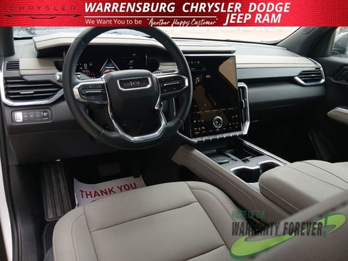 Used 2026 GMC Acadia Elevation w/ Elevation Premium Package AWD/4WD image 19