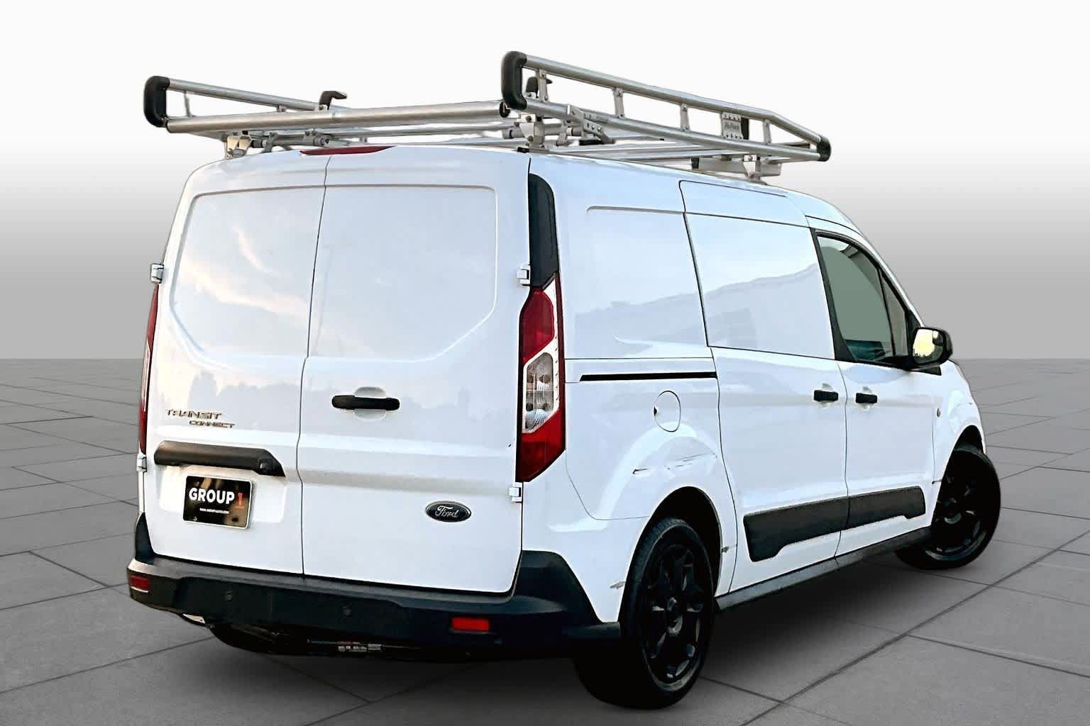 Used 2017 Ford Transit Connect XLT FWD image 12