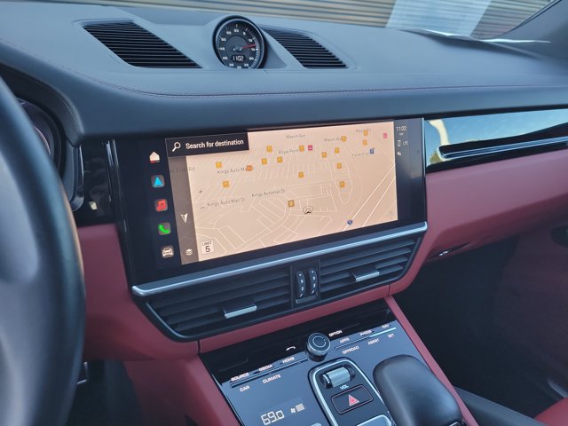 Certified 2023 Porsche Cayenne S AWD/4WD image 31