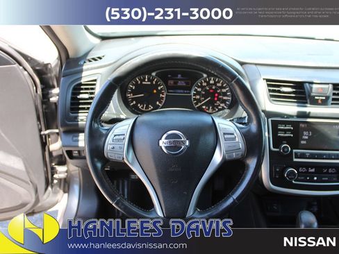 Used 2016 Nissan Altima 2.5 SV w/ Convenience Package FWD image 17