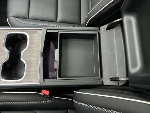 New 2026 GMC Acadia Denali w/ Super Cruise Package image 36