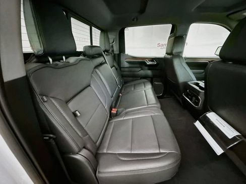 Used 2023 GMC Sierra 1500 Denali w/ Technology Package AWD/4WD image 29