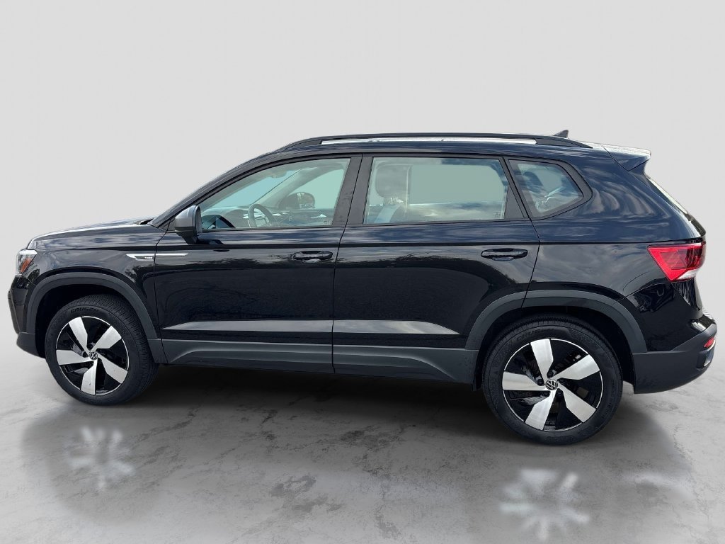 Used 2023 Volkswagen Taos S AWD/4WD image 2