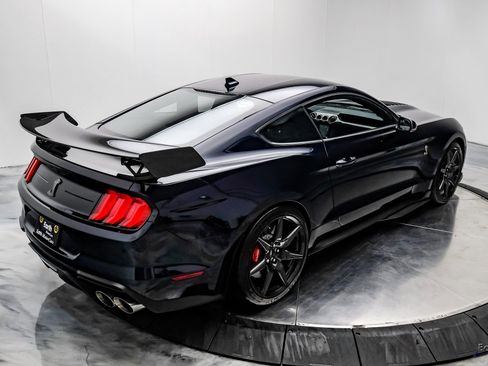 Used 2021 Ford Mustang Shelby GT500 w/ Carbon Fiber Track Pack image 16