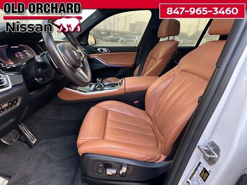 Used 2022 BMW X5 M50i w/ Premium Package image 12