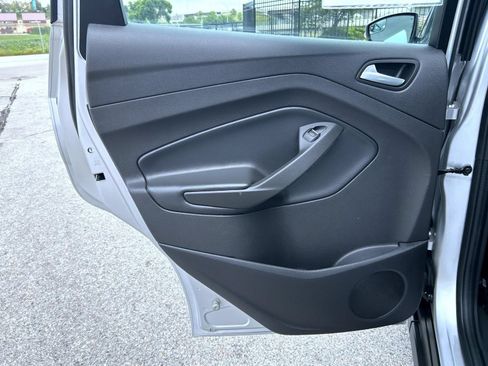 Used 2017 Ford C-MAX SE FWD image 18