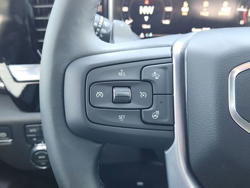 New 2026 GMC Sierra 1500 SLT w/ SLT Premium Package AWD/4WD image 32